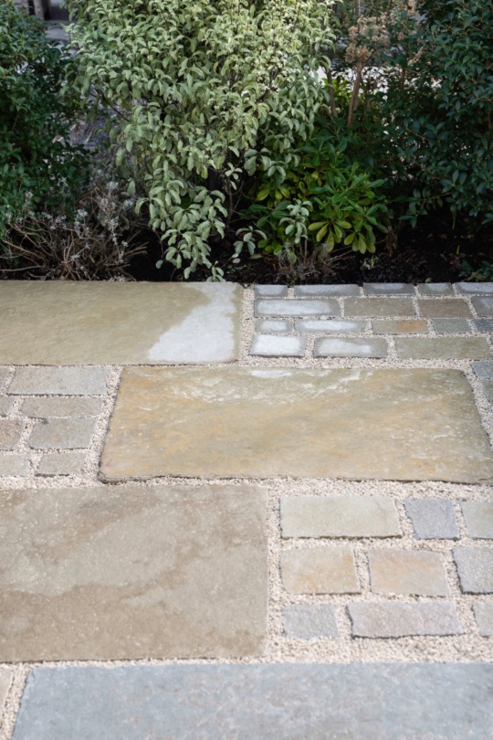 Flags with Cobblestone